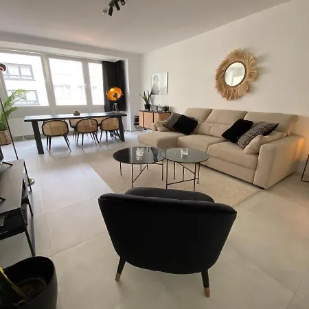 King 44 Apartment